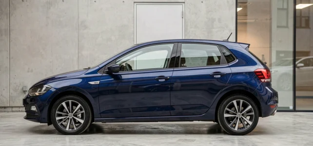 Découvrez toutes les finitions et couleurs disponibles pour la Polo 6